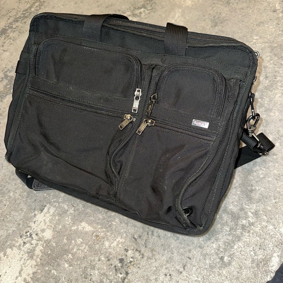 Tumi | Expandable Organizer Bag - Picture 2 of 7